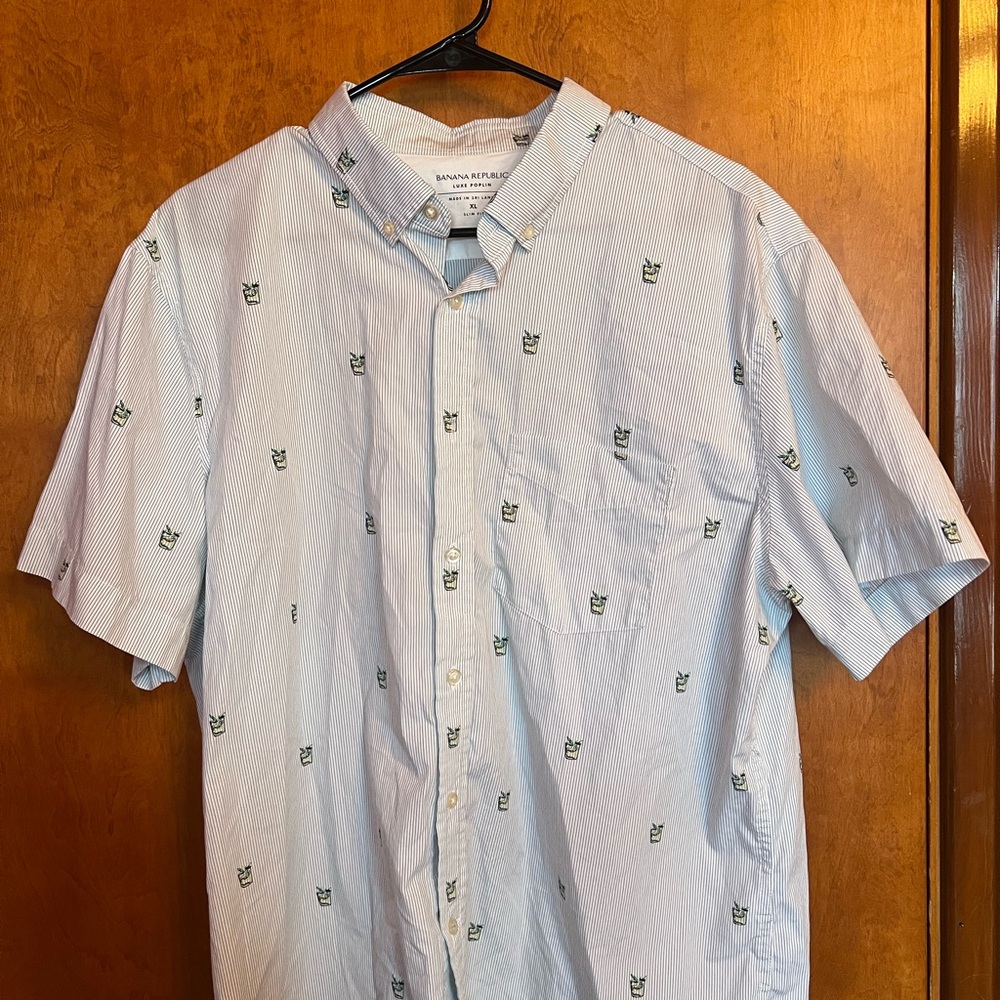 Banana Republic Light Blue Short-Sleeve Embroidered Button-Down Shirt